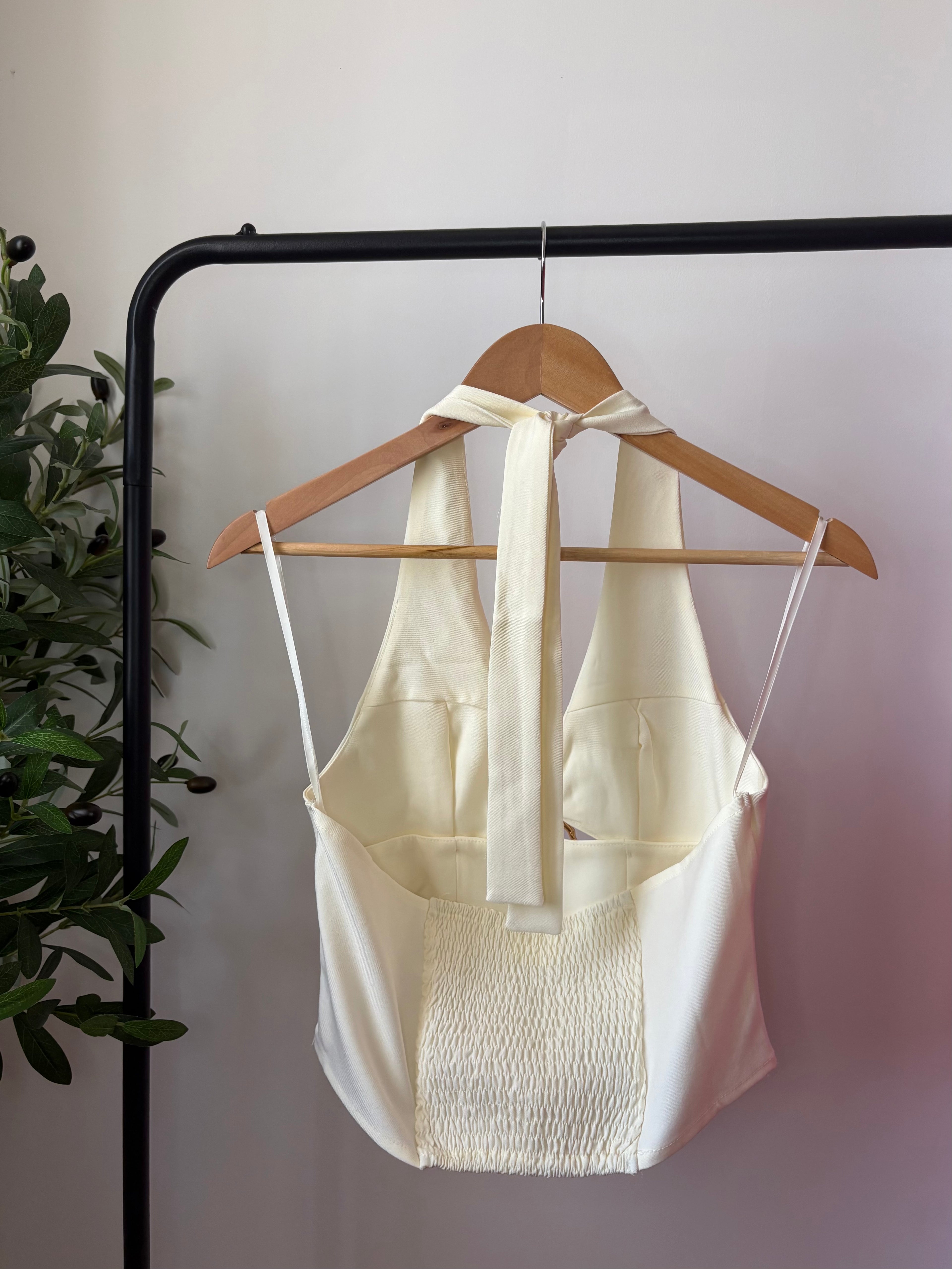 Top dos nu à Bijou Soleil – Écru