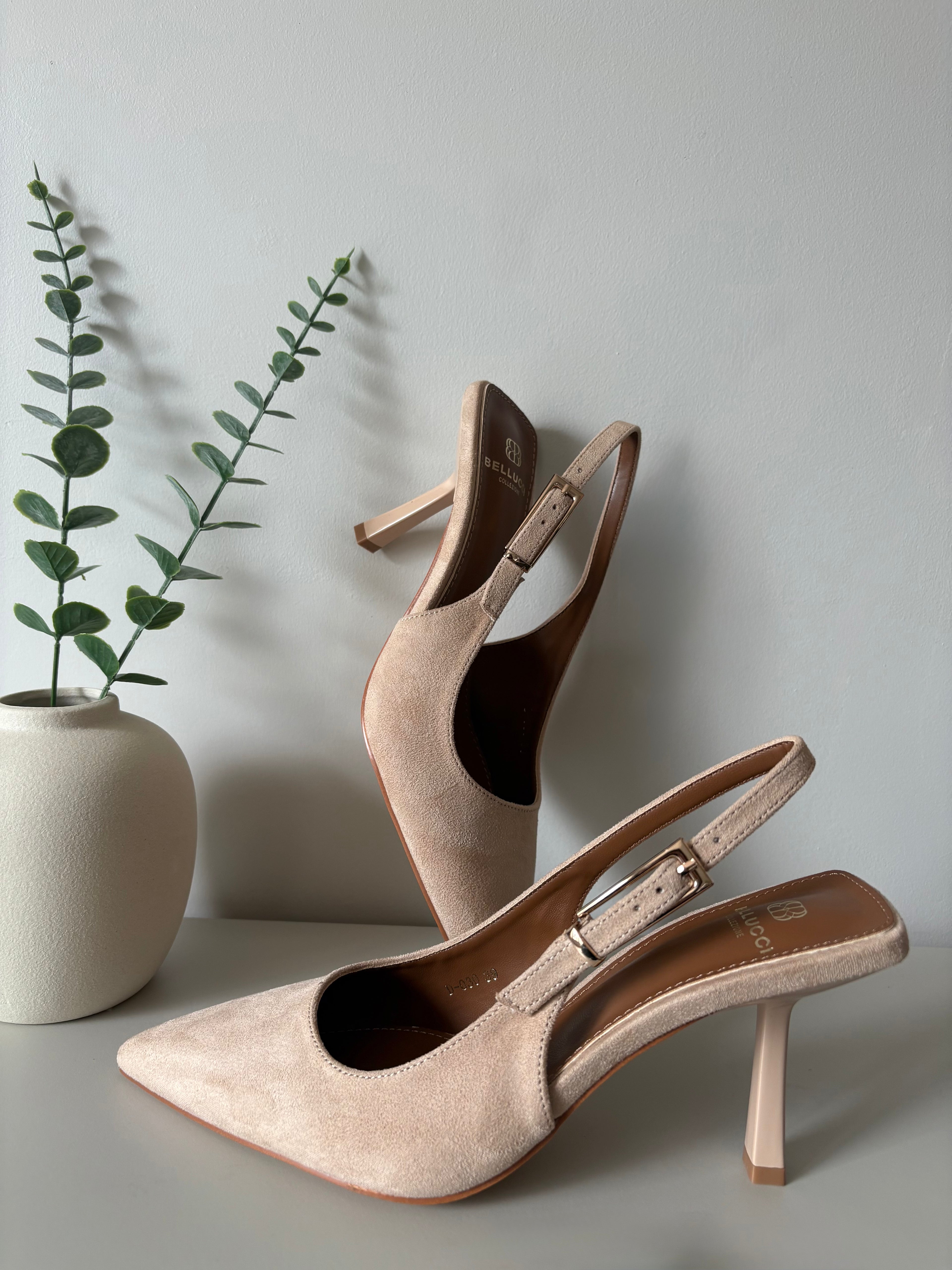 Escarpins avec fermoir doré - Beige